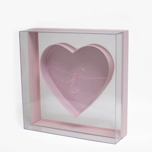 X Large Pink Transparent Hard Plastic Square Flower Box With Heart Shape In The Middle