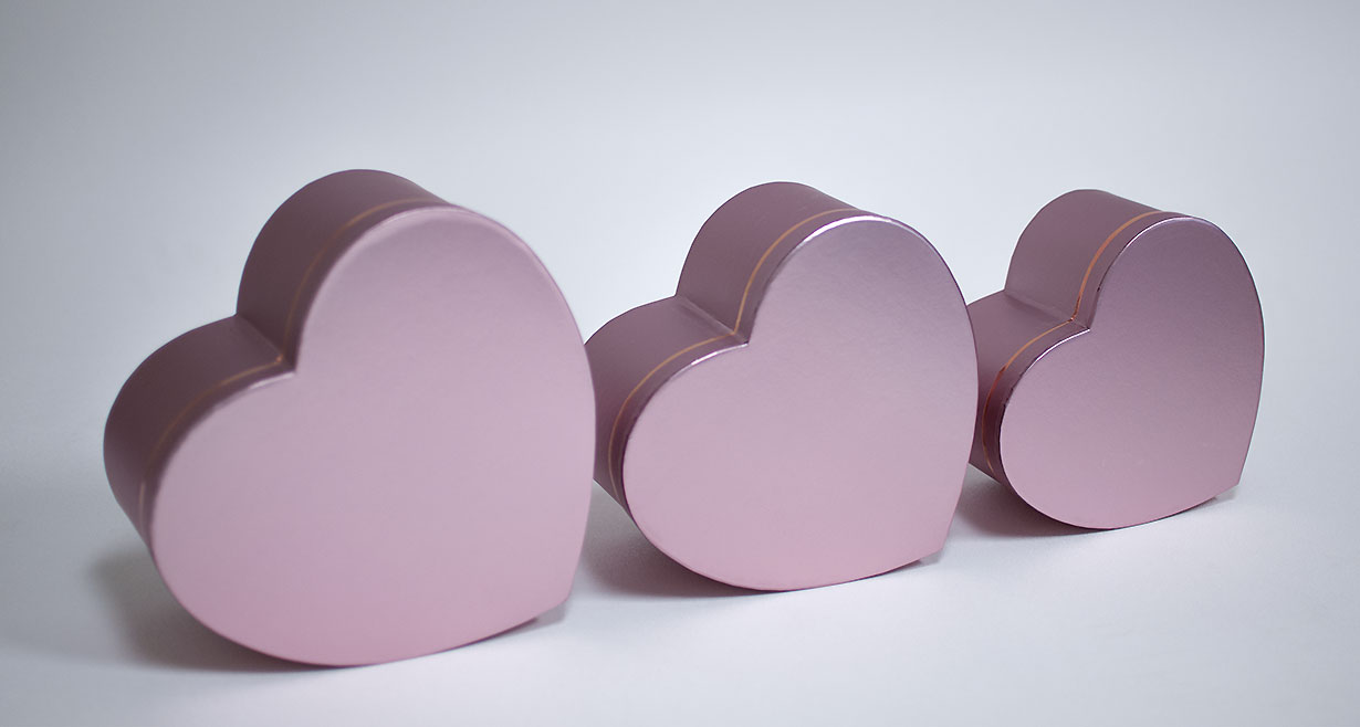 W7506a Rose Gold Heart Shape flower boxes