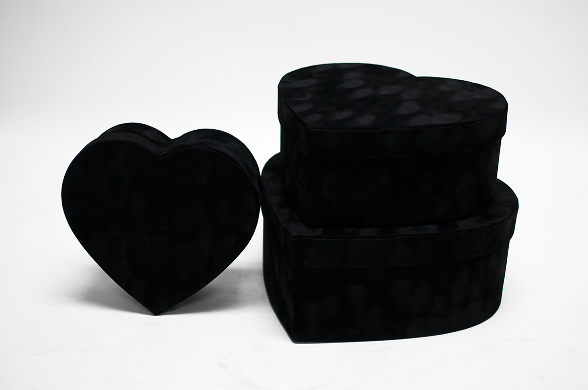 w7233B Black Velvet Heart Shaped Box Set of 3
