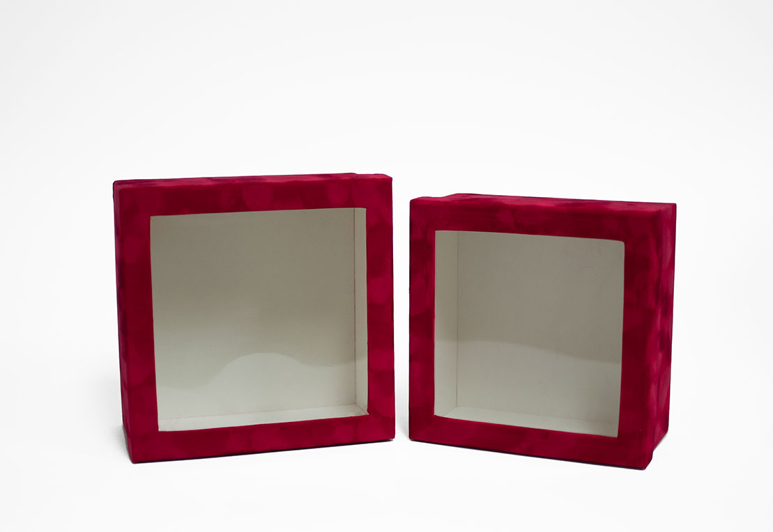 w7338 Red Velvet Square Flower Box with Window Set of 2 w7338 Red Velvet Square Flower Box with Window Set of 2