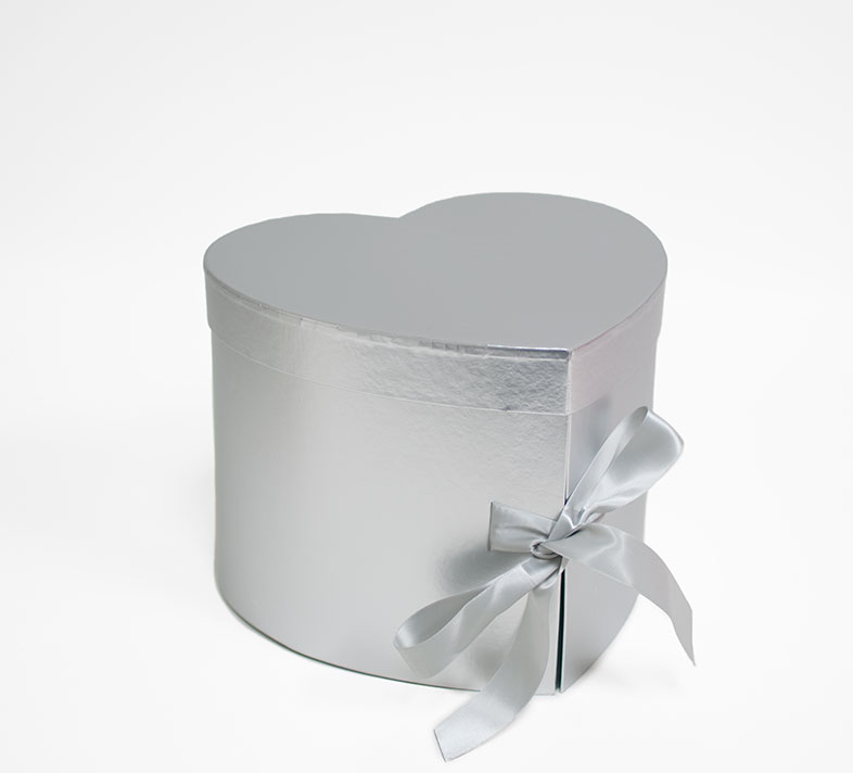 W7492 Silver Heart Shape Flower Box (Two-Layers) W7492 Silver Heart Shape Flower Box (Two-Layers)